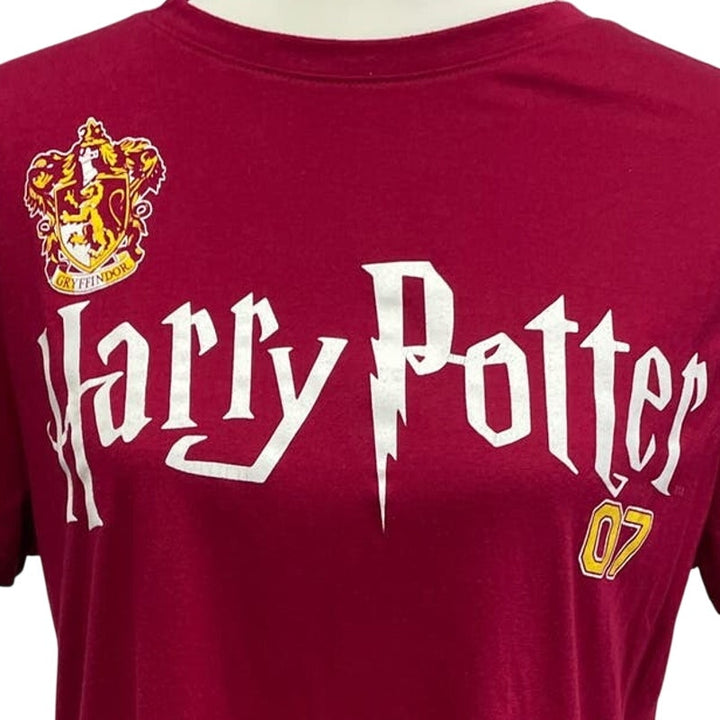 Harry Potter Juniors Size XL Gryffindor Short Sleeve Hi Low Crew Neck Tee Shirt