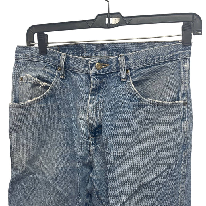 Wrangler Mens 33 X 32 100% Cotton Regular Fit Denim Blue Jeans Slight Distressed