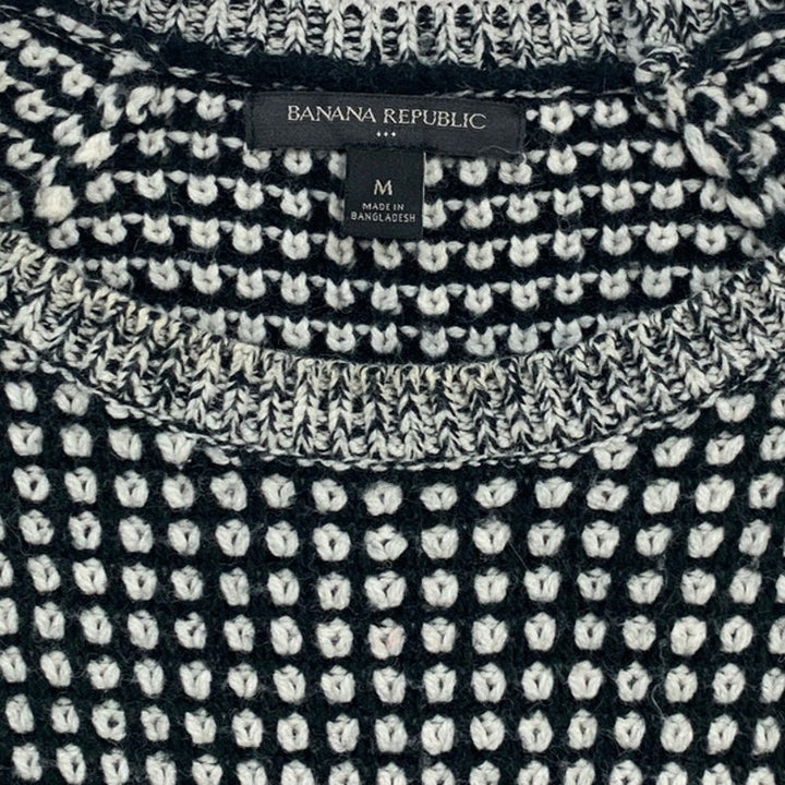 Banana Republic Womens Medium Long Sleeve Square Pattern Crew Neck Knit Sweater
