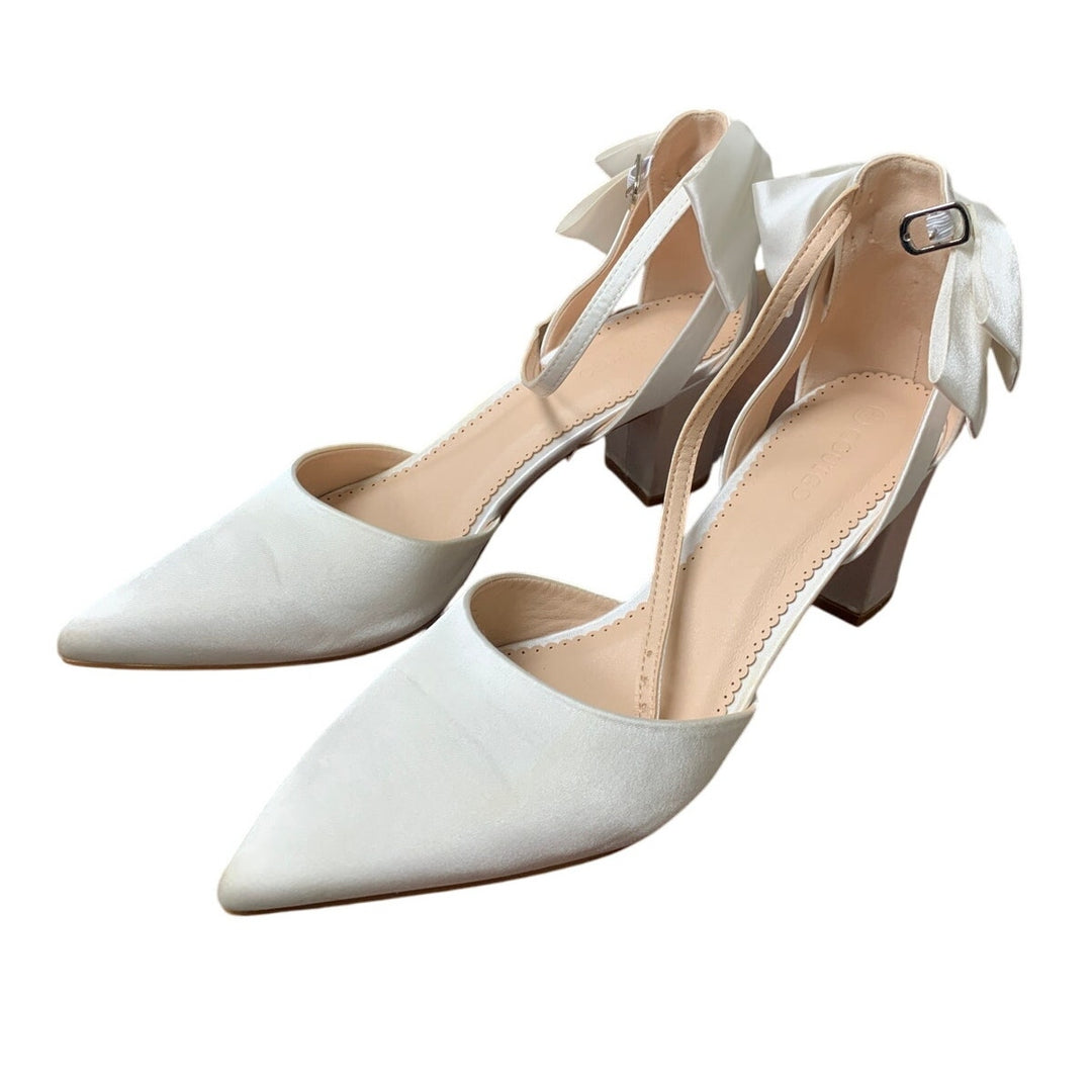 Coutgo Womens Size 8.5 White Satin 2.5" Chunky Heel Closed Toe Ankle Strap Shoes