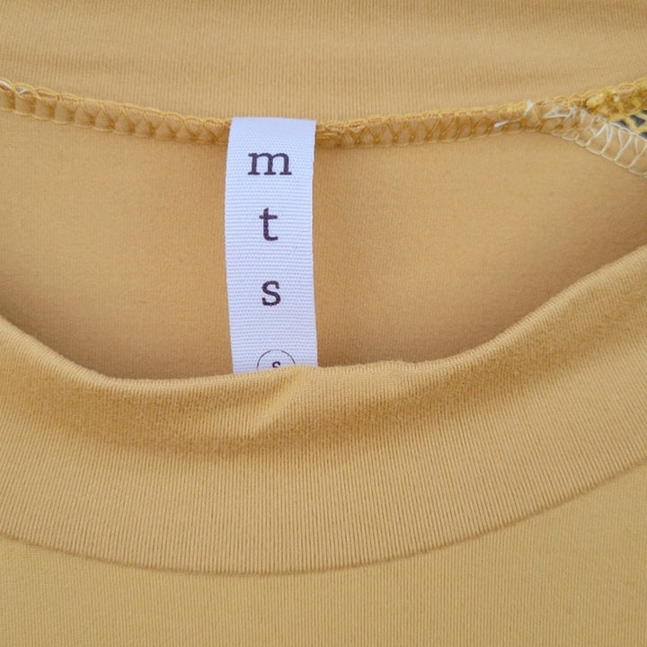 NWT New Mitto Shop Womens Medium PolyRayon Mustard Yellow Puff Sleeve Knit Top