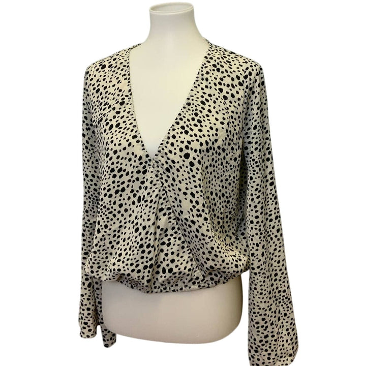 Sadie &amp; Sage Large Deep V Dalmation Polka Dot Flowy Gathered Waist Blouse Top