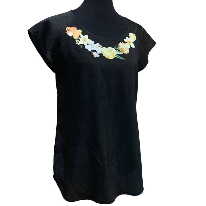 Hand Printed Upcycled Small Daffodil Rose Flower Short Sleeve Back Zip Top
