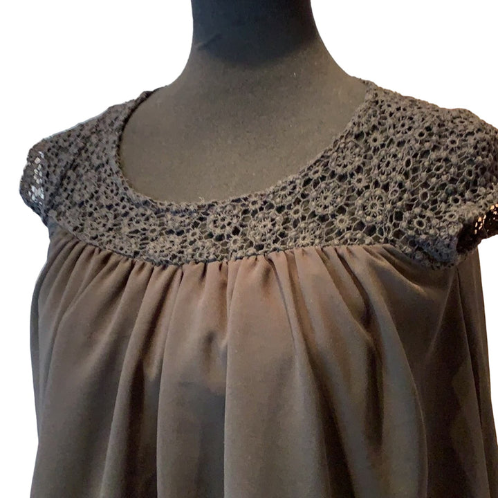 Kiddo by Katie Small Black Flowy Eyelet Lace Embroidered Top Blouse
