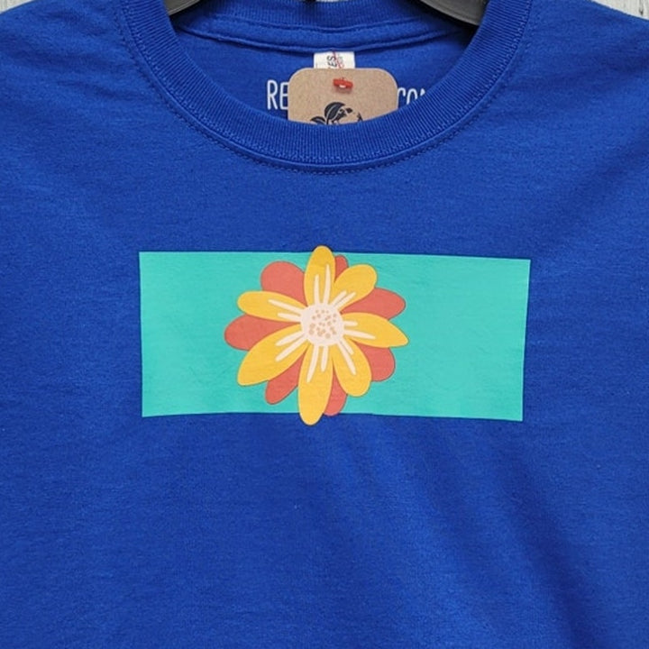 New Hand Printed Upcycled Kids XS Colorblock Flower Short Sleeve PolyCotton Tee