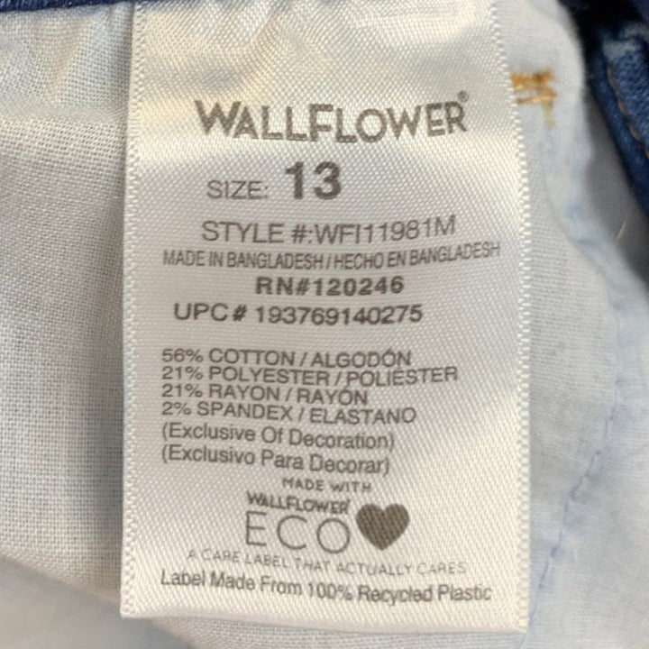 Wallflower Juniors Size 13 The Ultra Fit Factory Whiskered Denim Blue Jeans