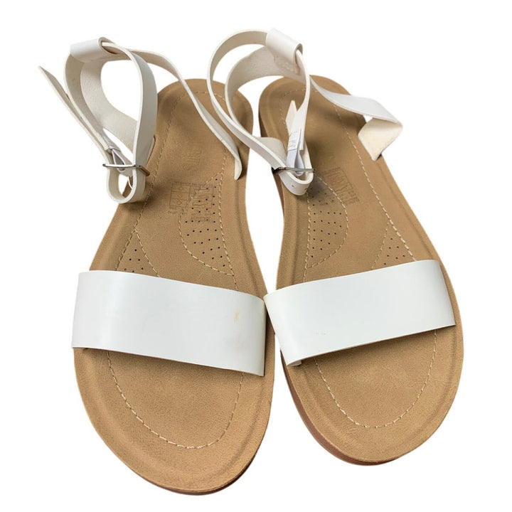 Dream Pairs Womens Size 8.5 White Faux Leather One Band Ankle Strap Sandal Shoes