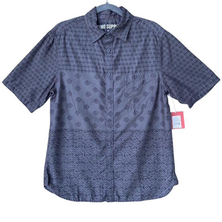 NWT New Mossimo Mens Medium Railroad Gray Button Up Short Sleeve Collared Shirt