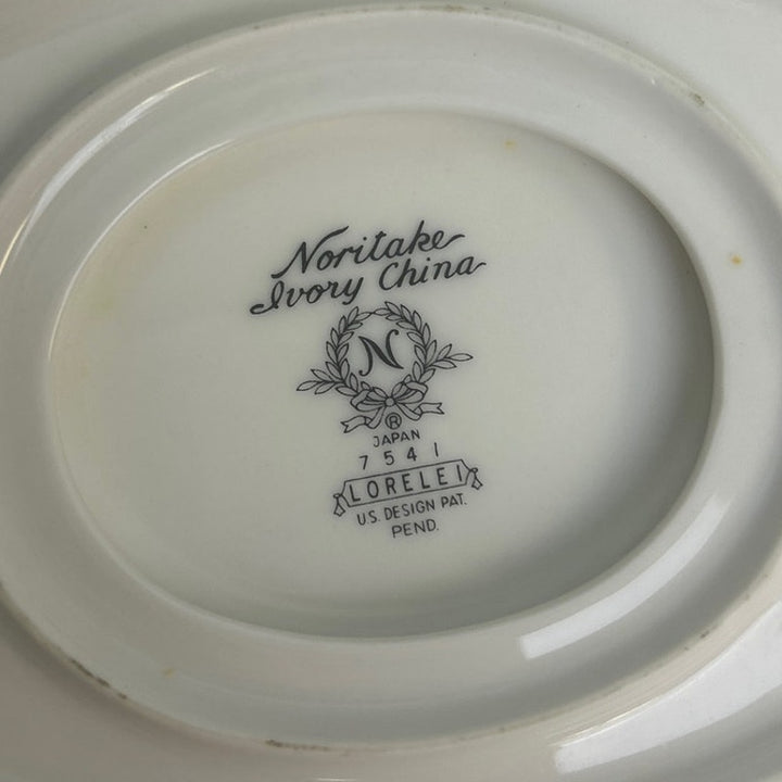 White Floral Noritake Ivory China Lorelei Attached Gravy Boat Saucer Silver Rim