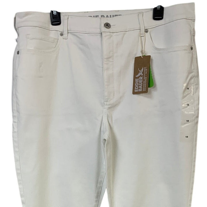 New Eddie Bauer Womens Size 18 White Revival High Rise Straight Leg Jeans
