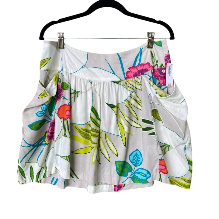 NWT New Old Navy Womens Size 10 Ivory 100% Rayon Floral Short Flowy Skirt
