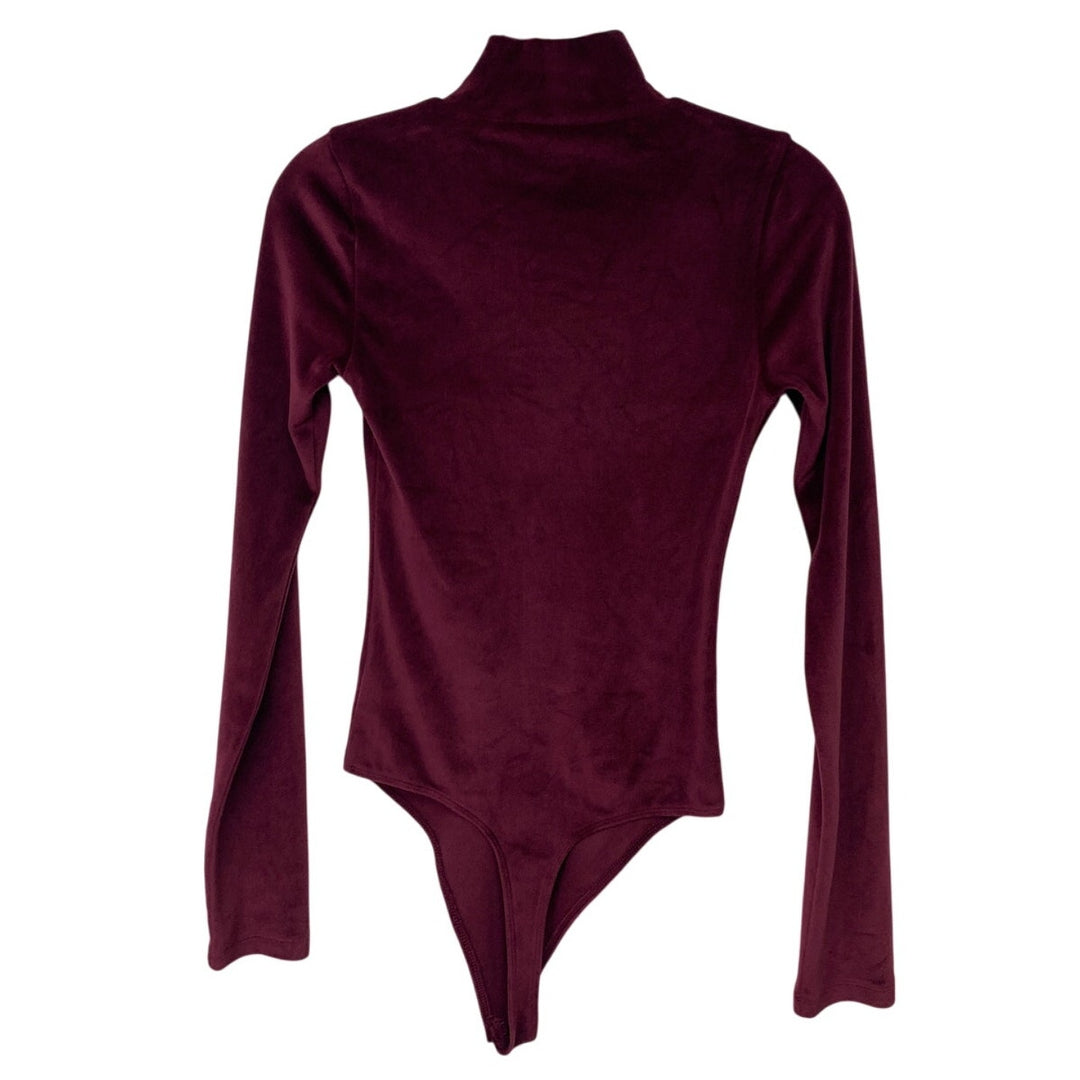 New American Eagle Womens Small Long Sleeve Soft Velour Snap Closure Bodysuit