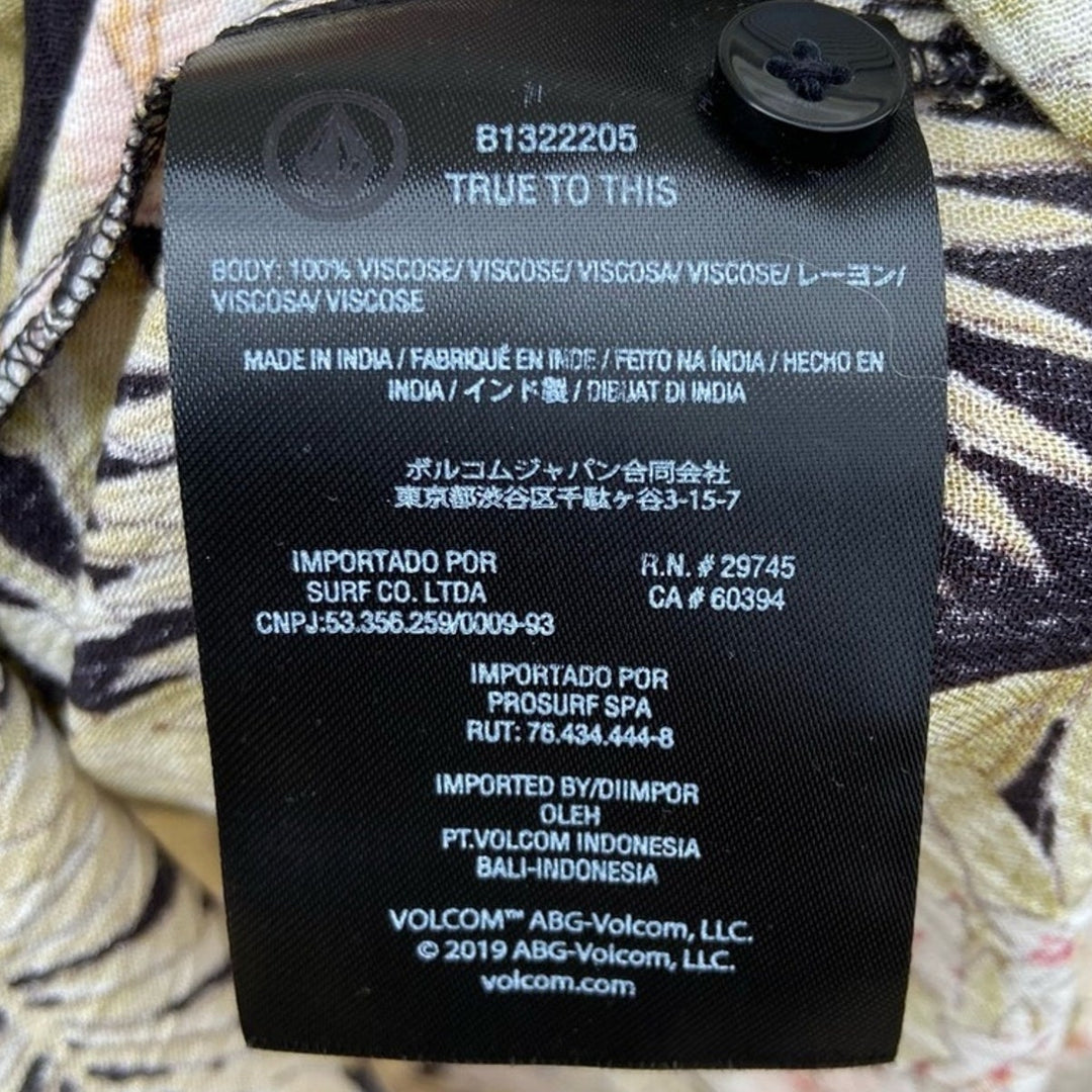 NWT New Volcom Womens M/L Floral Button Up Short Sleeve Swim Cover Up