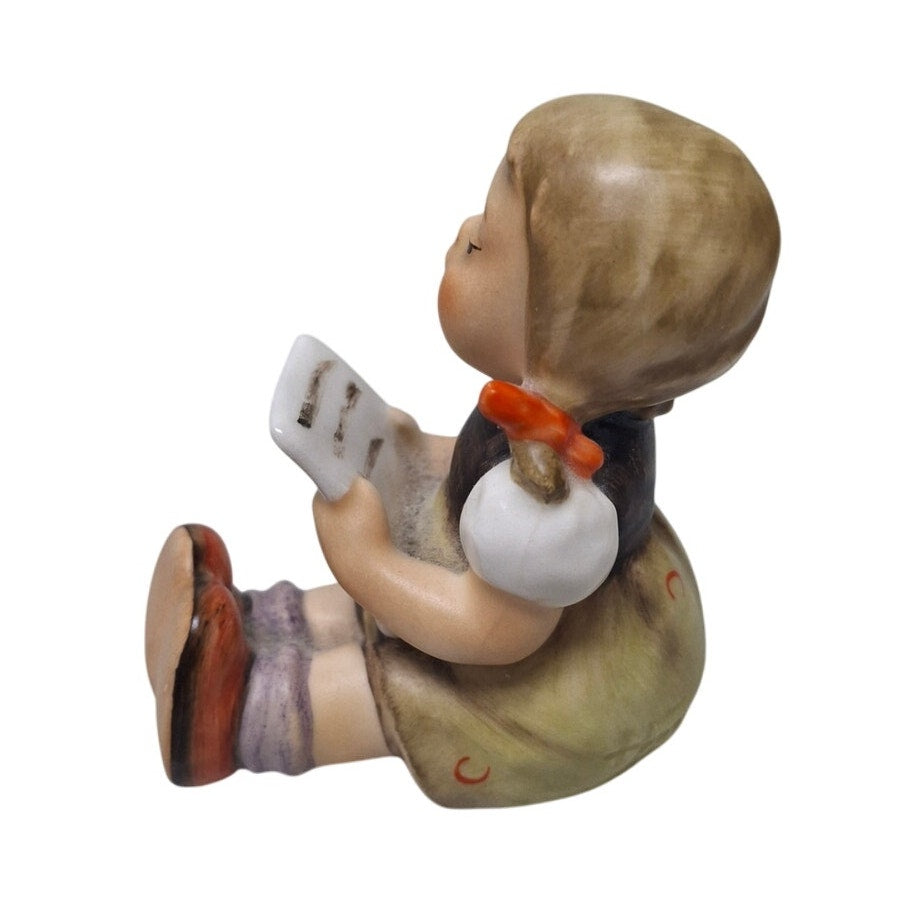 Vintage 1988 Hummel Goebel 389 Girl Sitting Singing Collectible Ceramic Figurine