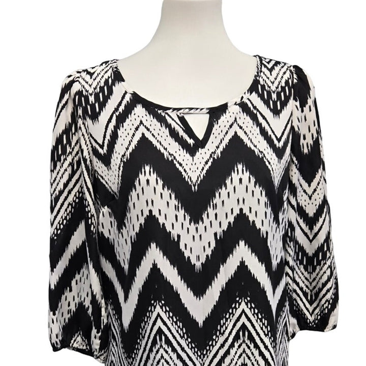 Almost Famous Womens Small 3/4 Blouson Sleeve Chevron Zig Zag Sheath Dress