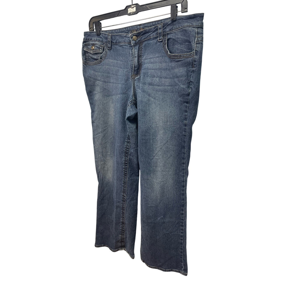 Cato Premium Womens Size 12 Stretch Cotton Straight Leg Denim Blue Jeans