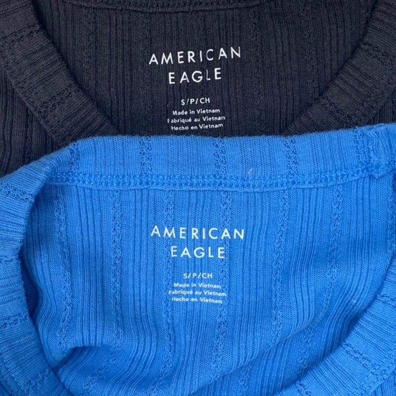 2 New American Eagle Womens Small Short Sleeve Crew Neck Textured Tee Shirts