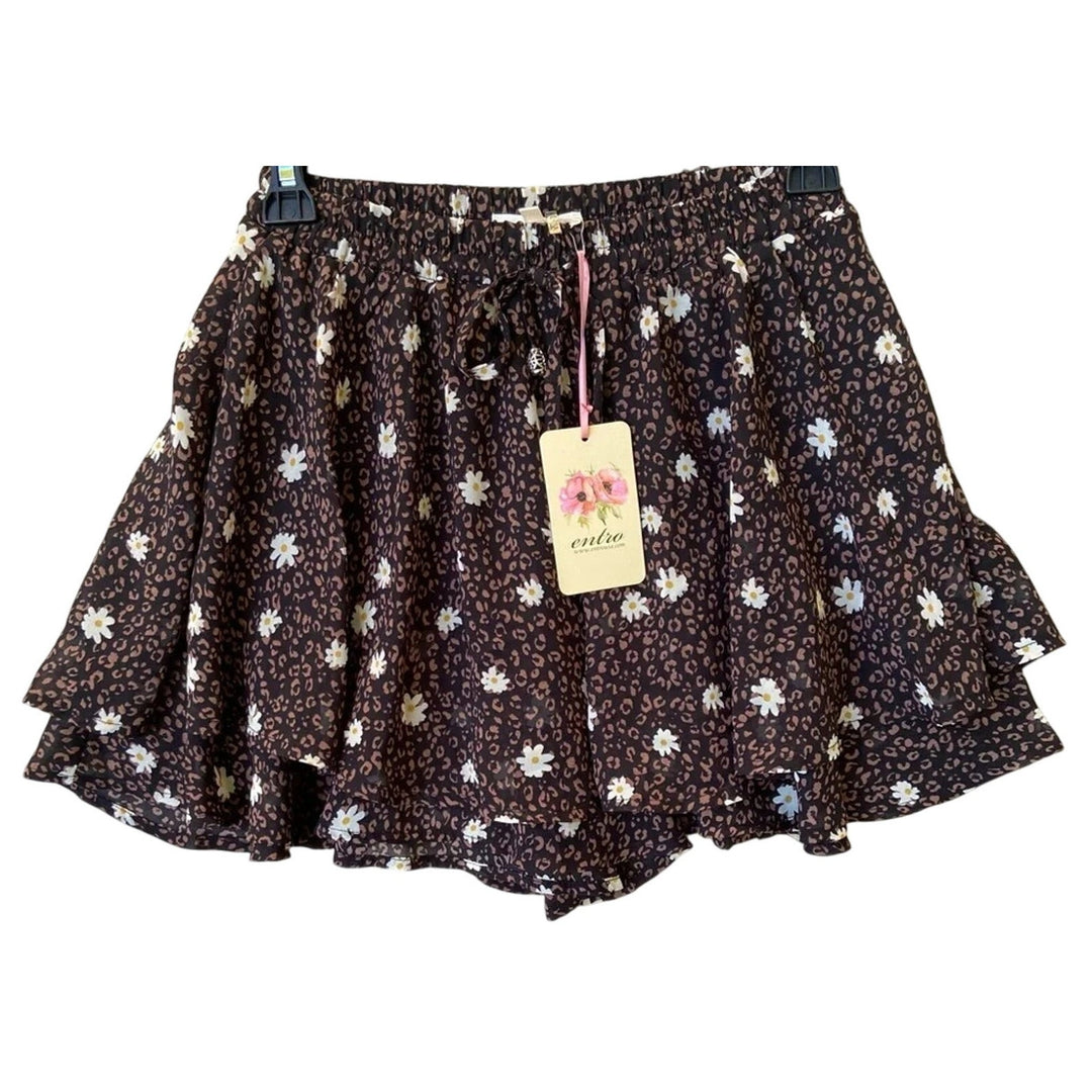 NWT New Entro Womens Small Polyester Lined Front Tie Brown Floral Casual Shorts