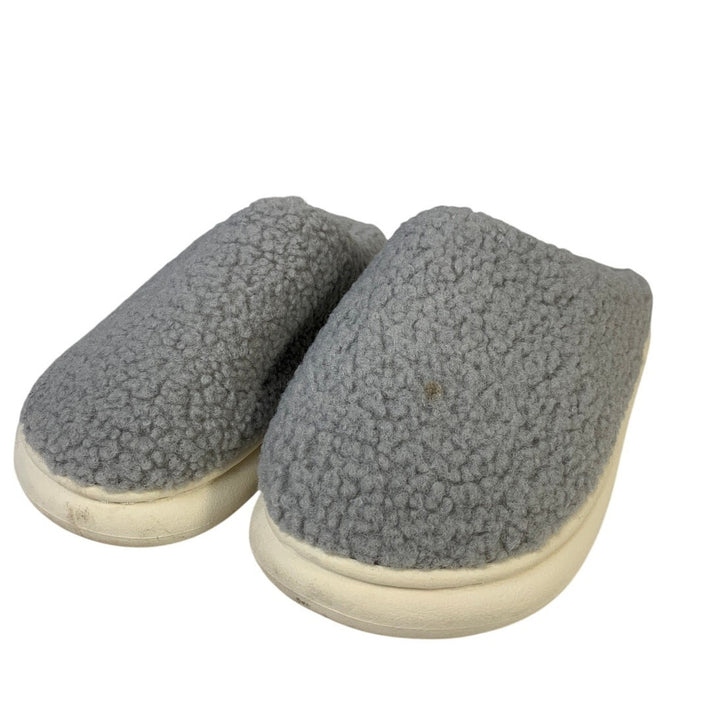 Womens Size 4 Gray Slippers Closed Round Toe Fuzzy Slip On House Shoes