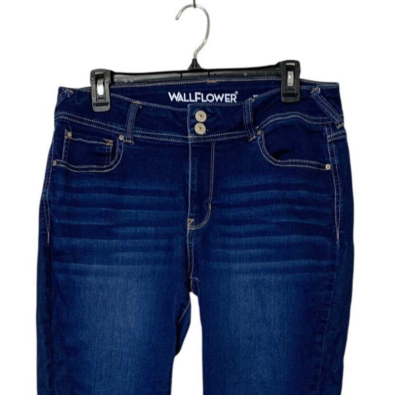 Wallflower Juniors Size 13 The Ultra Fit Factory Whiskered Denim Blue Jeans