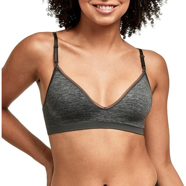 Hanes Womens Medium Wireless Full Coverage Convertible Smoothing T Shirt Bra