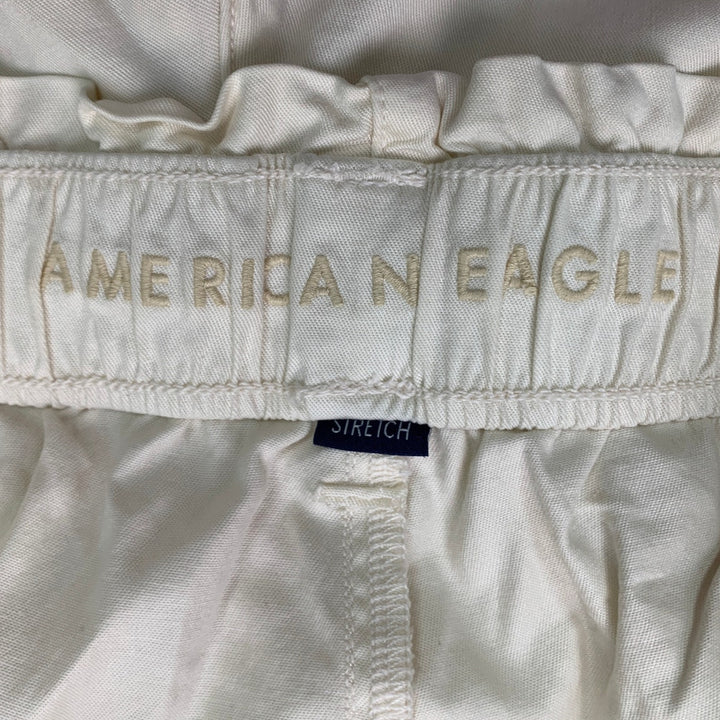 New American Eagle Womens Medium Off White Elastic Waist Shorts w Front Pockets