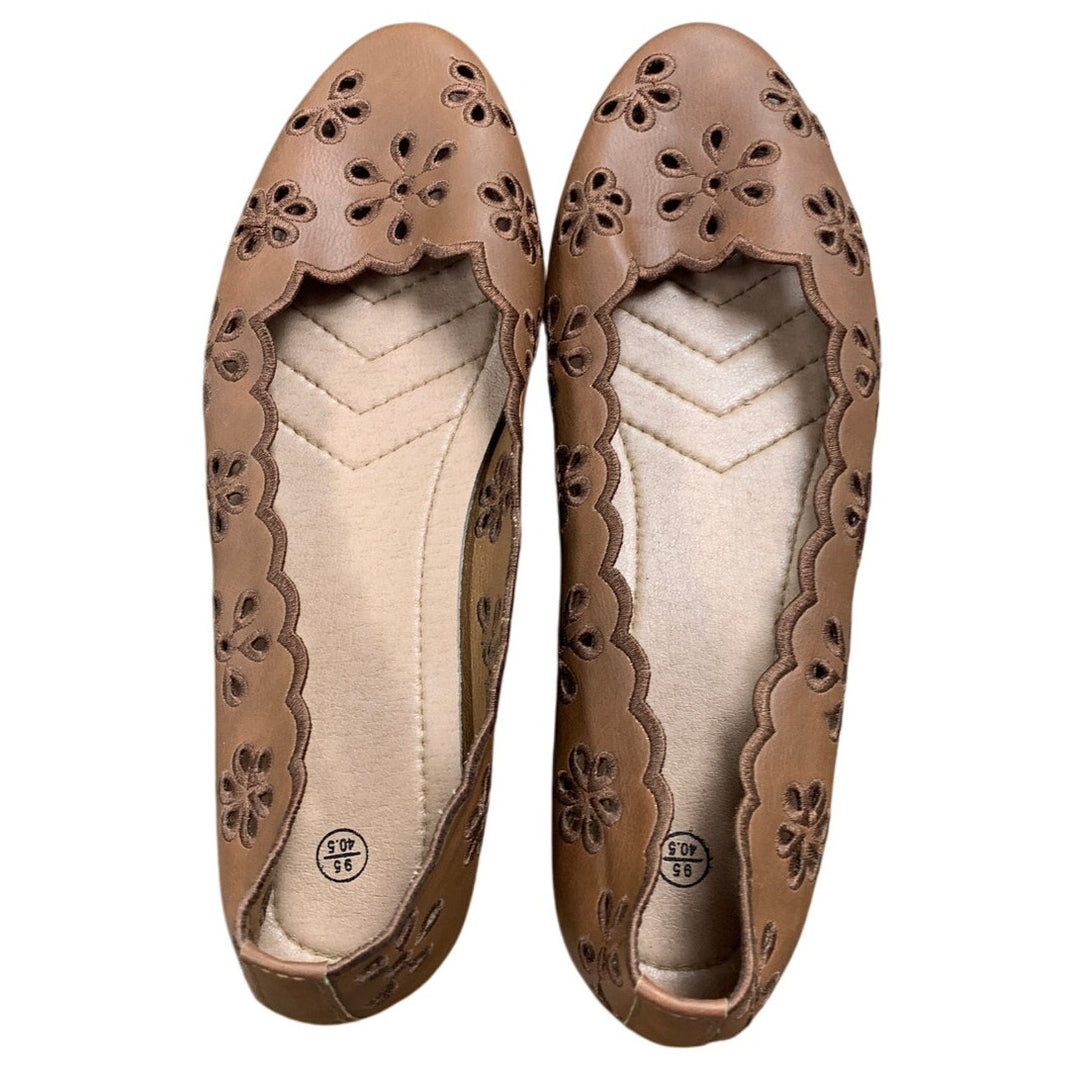 Fracora Womens Size 9.5 Brown Faux Leather Eyelet Flower Ballet Flats Shoes