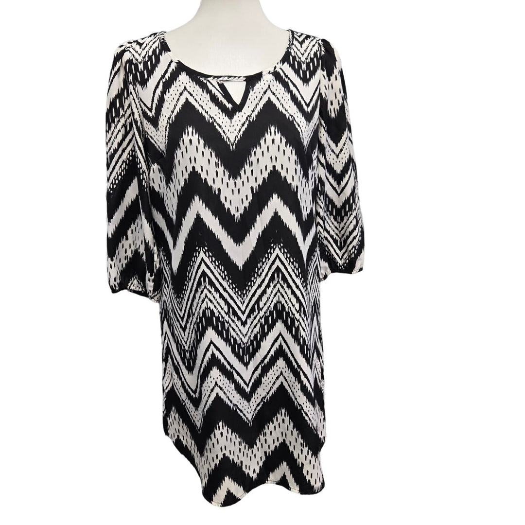 Almost Famous Womens Small 3/4 Blouson Sleeve Chevron Zig Zag Sheath Dress
