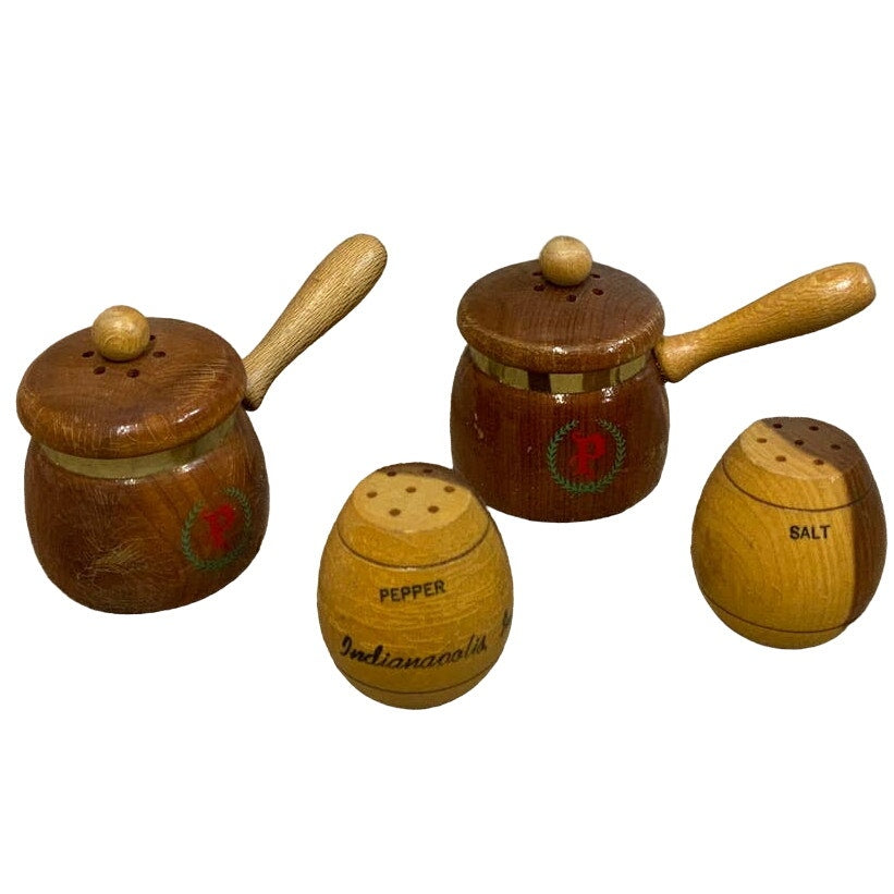 Two Vintage Wooden Indianapolis Souvenir Pots Small Salt Pepper Shaker Sets