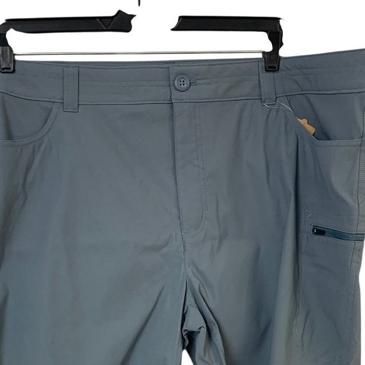 New Eddie Bauer Womens Gray Plus Size 24W UPF50+ Fitted Rainer Shorts w Pockets