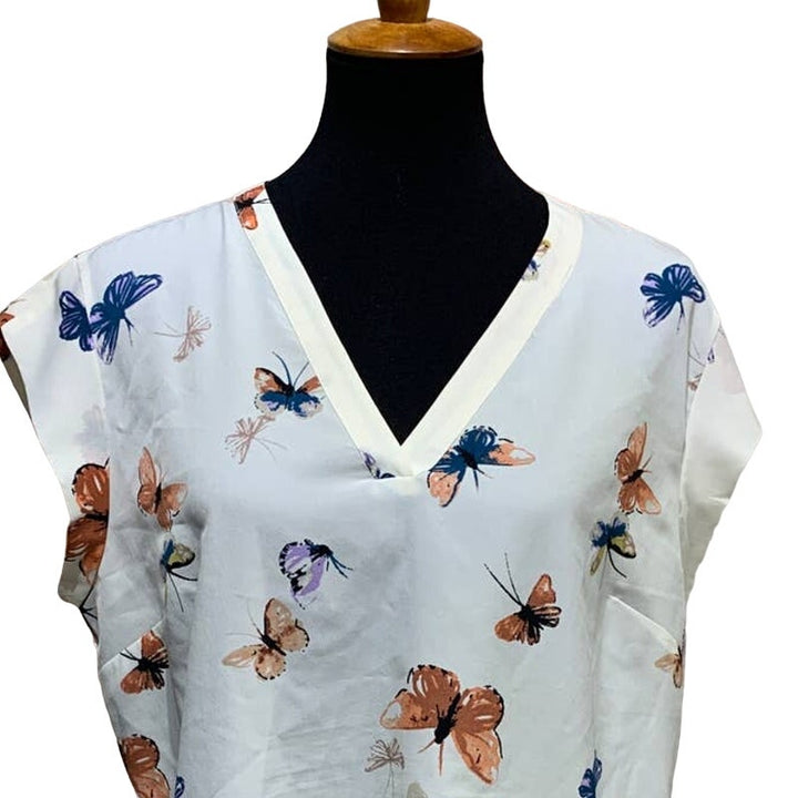 Elaine Rose Large 100% Polyester SIlky Feel Short Sleeve VNeck Butterfly Blouse