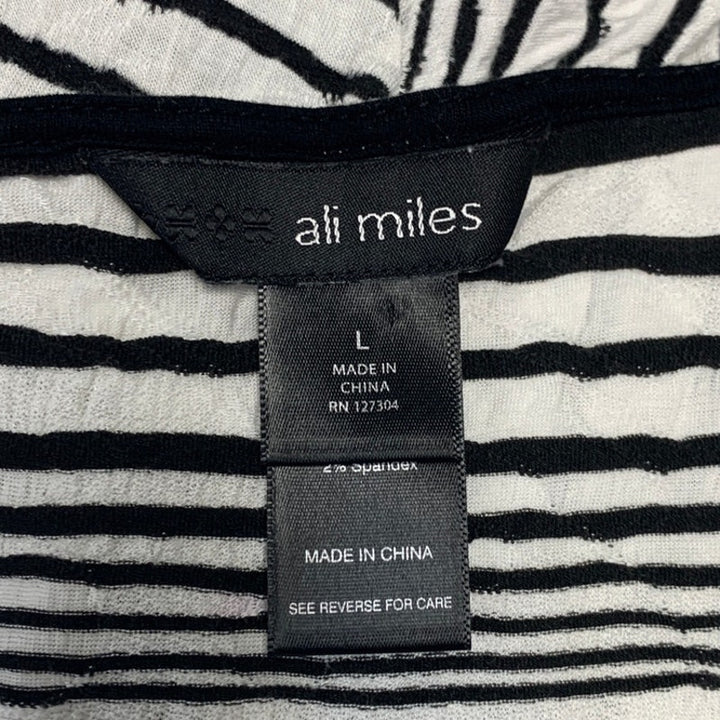 Ali Miles Womens Large Diagonal Stripe Black White Short Sleeve Flowy Top Blouse