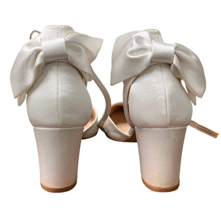 Coutgo Womens Size 8.5 White Satin 2.5" Chunky Heel Closed Toe Ankle Strap Shoes
