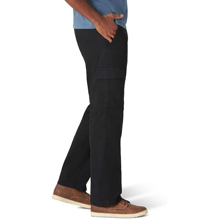 NWT New Wrangler Authentics Mens 46X30 Black Relaxed Fit Stretch Cargo Pants