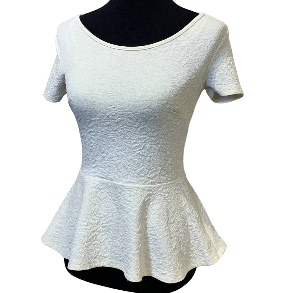 Forever 21 Small White Textured Floral Stretchy Polyester Blend Peplum Top