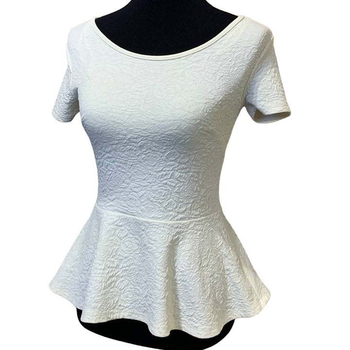 Forever 21 Small White Textured Floral Stretchy Polyester Blend Peplum Top