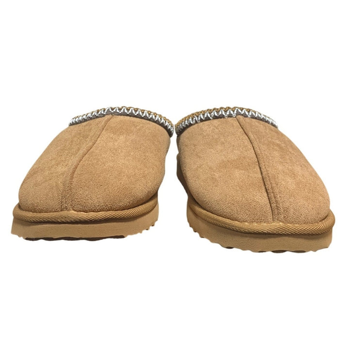 Womens Size 8 Brown Faux Suede Slippers Closed Round Toe Fuzzy Slide On Shoes