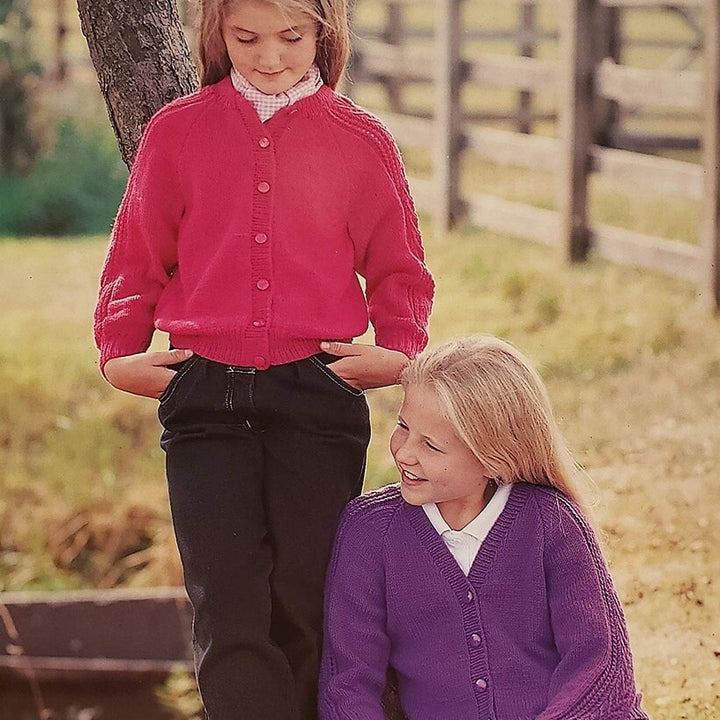 New Sirdar 4911 Wash N Wear Crepe Child Cardigan Sweater Knitting Pattern