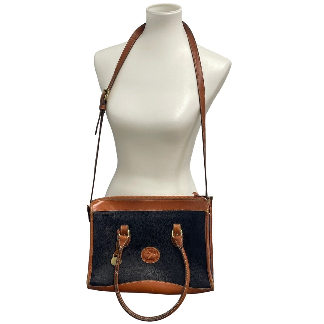 Vintage Dooney &amp; Bourke All Weather Black Pebbled Leather Handbag Purse Bag