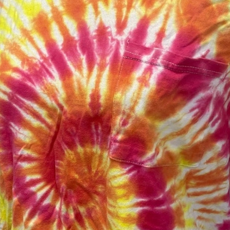 Fruit of the Loom Mens Medium Tie Dyed Short Sleeve 100% Cotton Crew Neck Tee