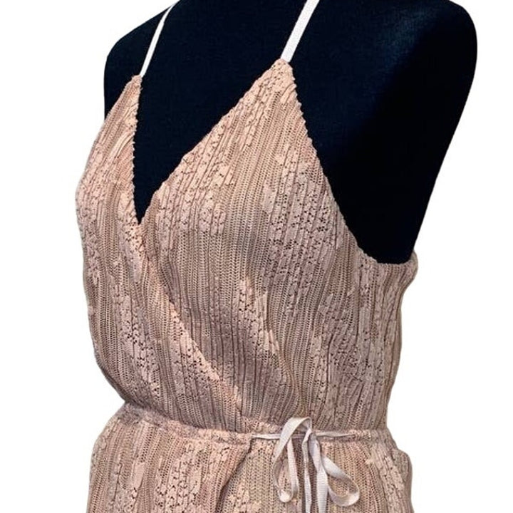 TJD Size 8 Adorable Lacy Lined Racer Back Strappy Rayon Polyester Wrap Dress