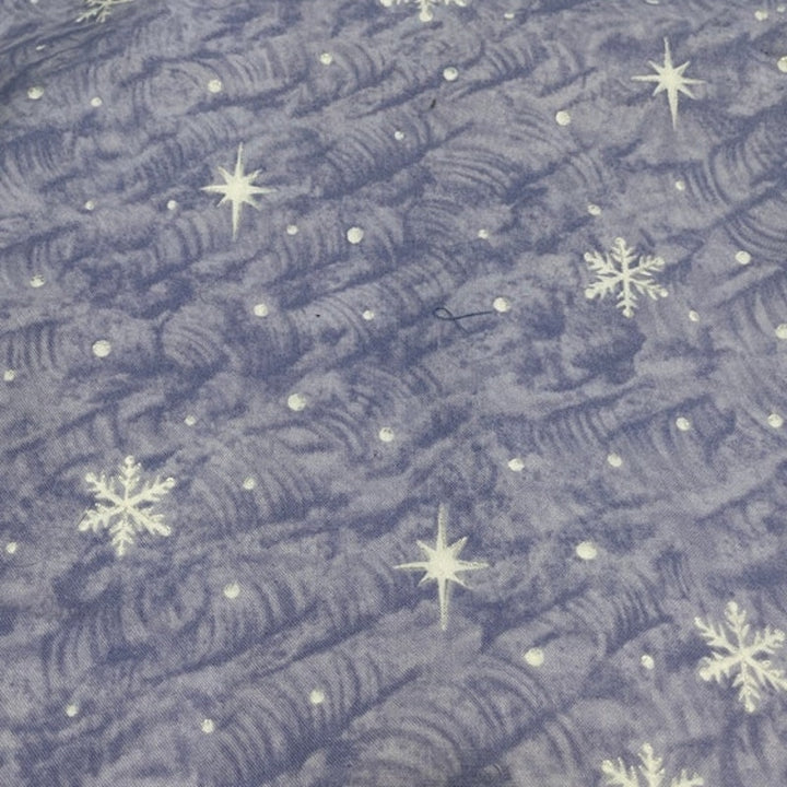 1.5yds 100% Cotton Winter Wonderland Stars Purple Craft Sewing Fabric Remnant