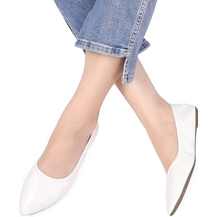 LM Women Size 7 White Faux Leather Elastic Pointy Toe Slide On Ballet Flat Shoes