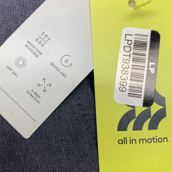 New All In Motion Mens Size 30 Moisture Wicking UPF 50+ Quick Dry Shorts