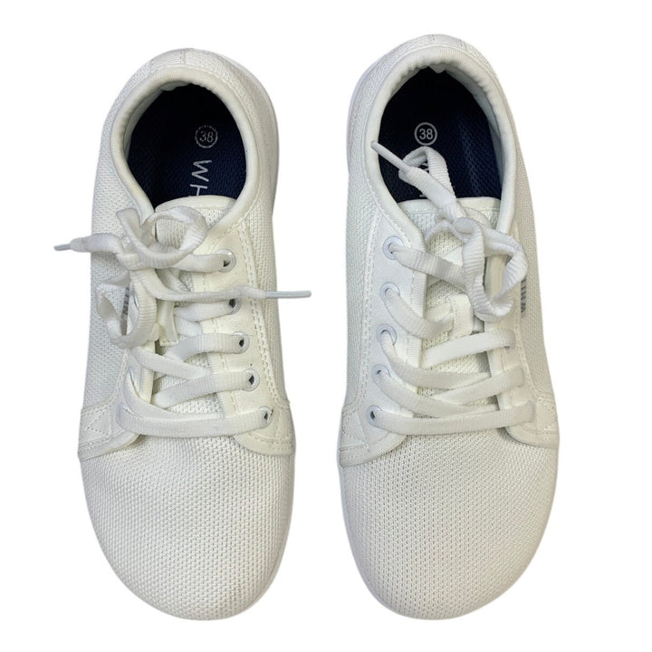 Whitin Womens Size 7 White Sneakers Lace Up Closed Round Toe Low Top Shoes