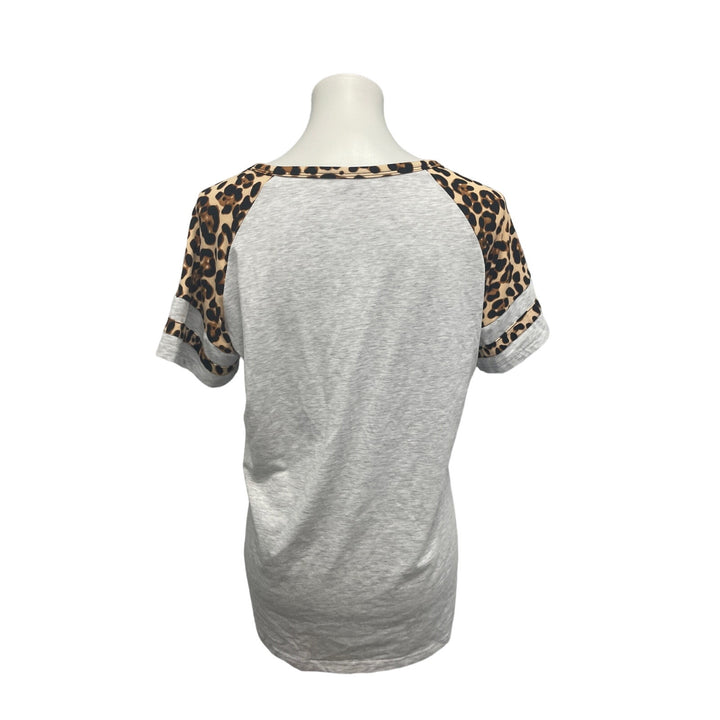 Lot of 2 Womens Large Leopard Spot PolyCotton Short Sleeve Tee Shirts