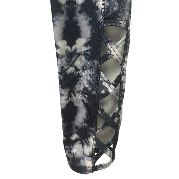 Lot of 2 Vogo Athletica &amp; Zella Medium Stretch Polyester Athletic Ankle Leggings