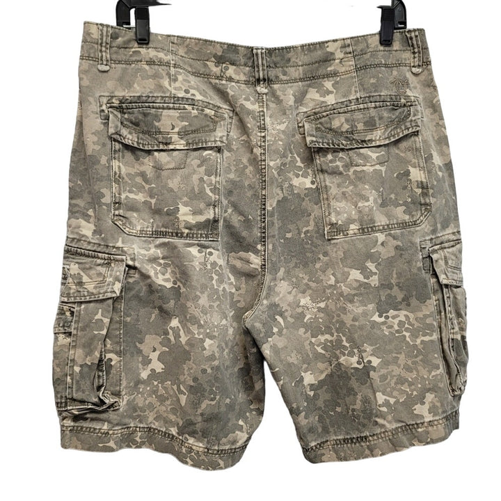 Union Bay Mens Size 40 100% Cotton Long Camo Camouflage Cargo Shorts w Pockets
