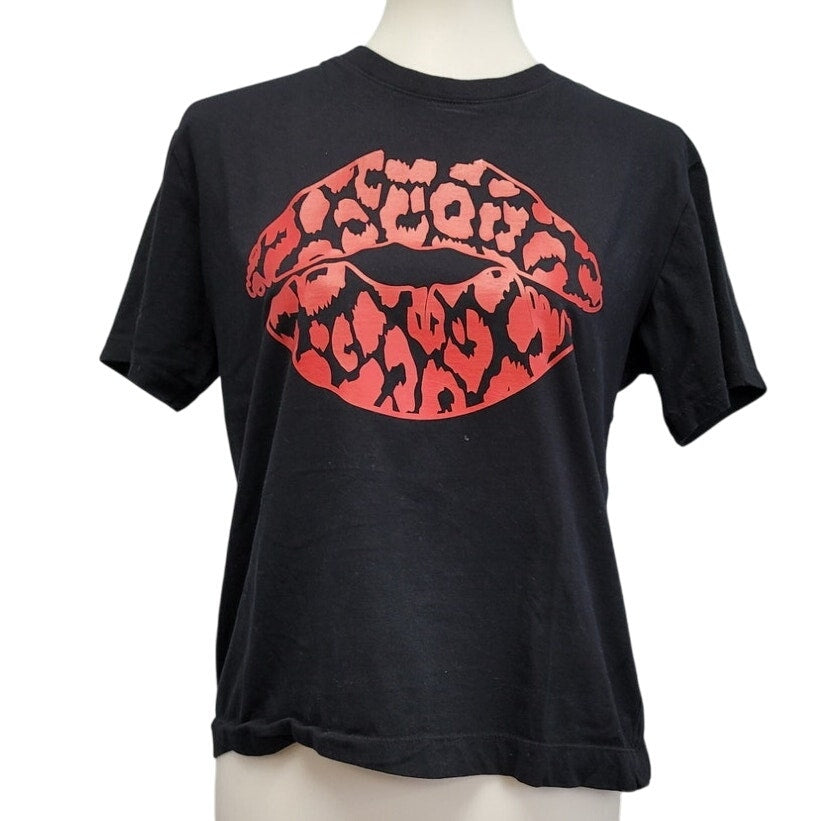Hand Printed Upcycled Womens Medium Leopard Spot Lips Kiss Tee Shirt
