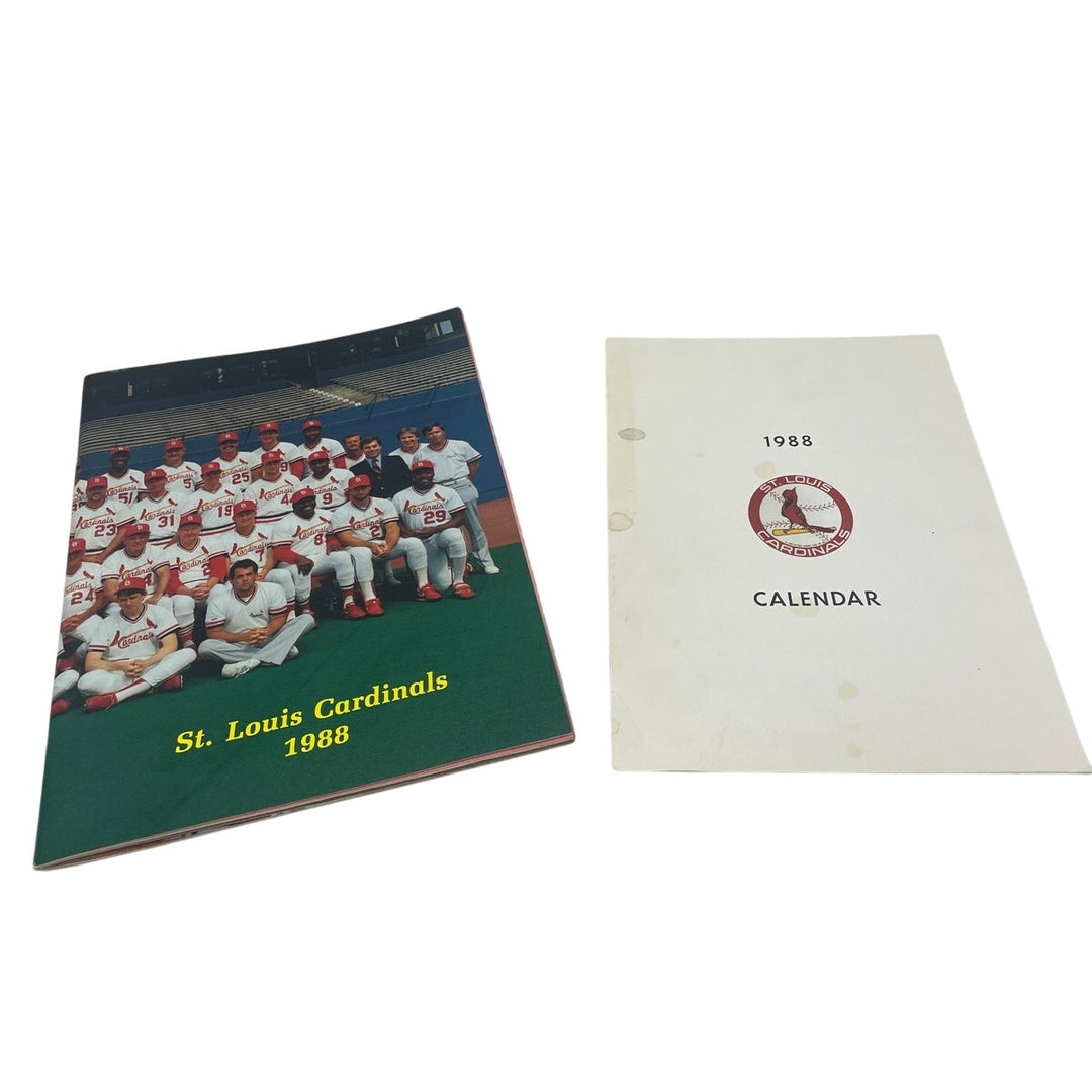 Vintage 1988 St Louis Baseball Cardinals Team Program Book w Calendar